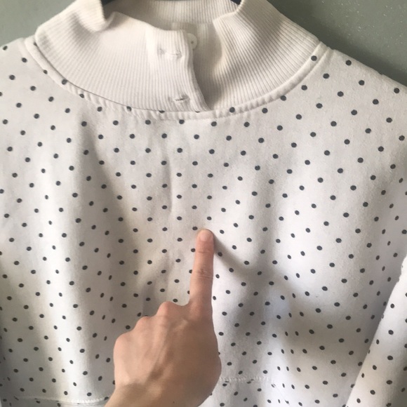 90s Trend Basics Polka Dot Sweatshirt - Picture 7 of 9